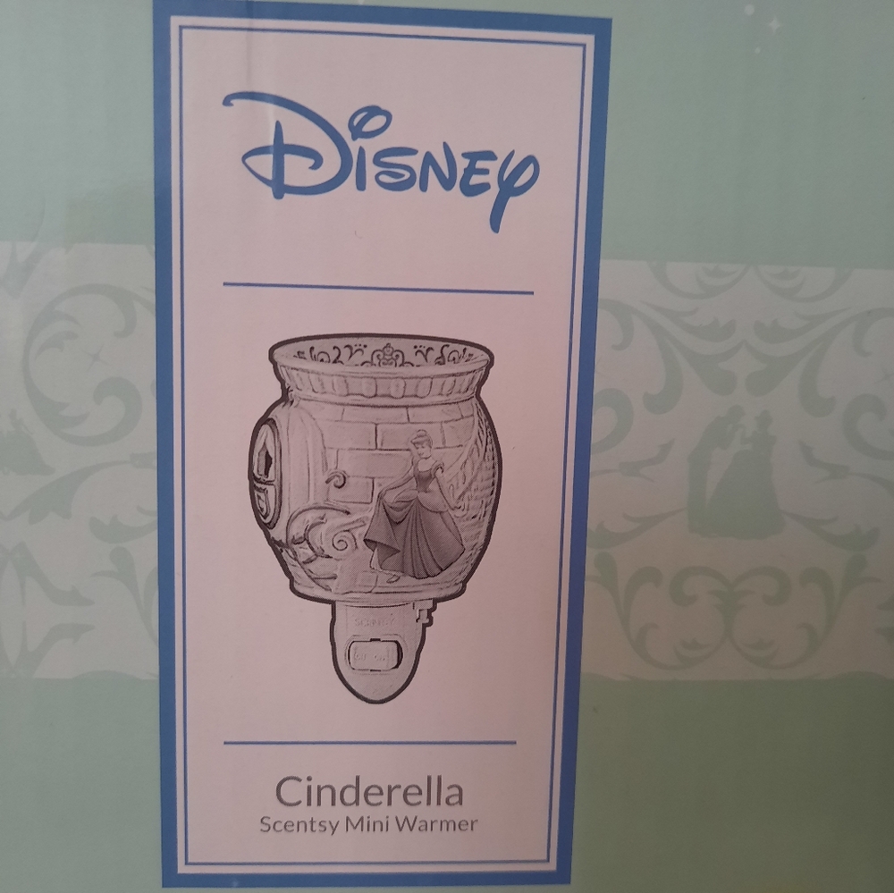 Disney  Scentsy Cinderella mini warmer